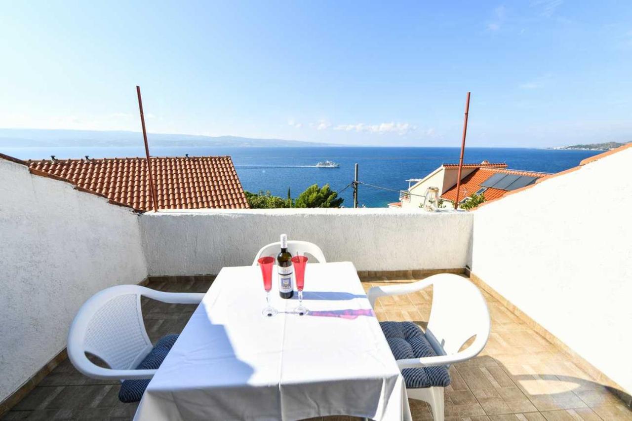 Perfect Vacation Apartments Omis Bagian luar foto