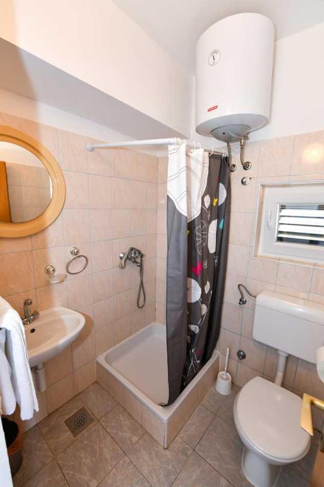Perfect Vacation Apartments Omis Bagian luar foto